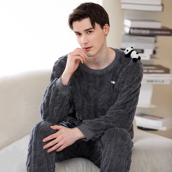 تصميم جديد من المصنع بيجاما من الصوف بفتحة . New Design Factory O-Neck Fleece Pajamas