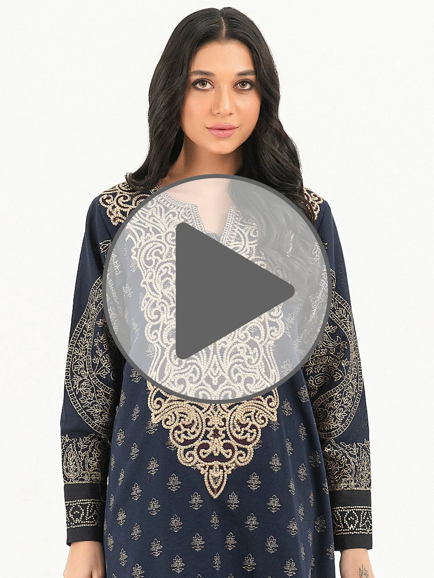 2 Piece Khaddar Suit-Embroidered (Pret)