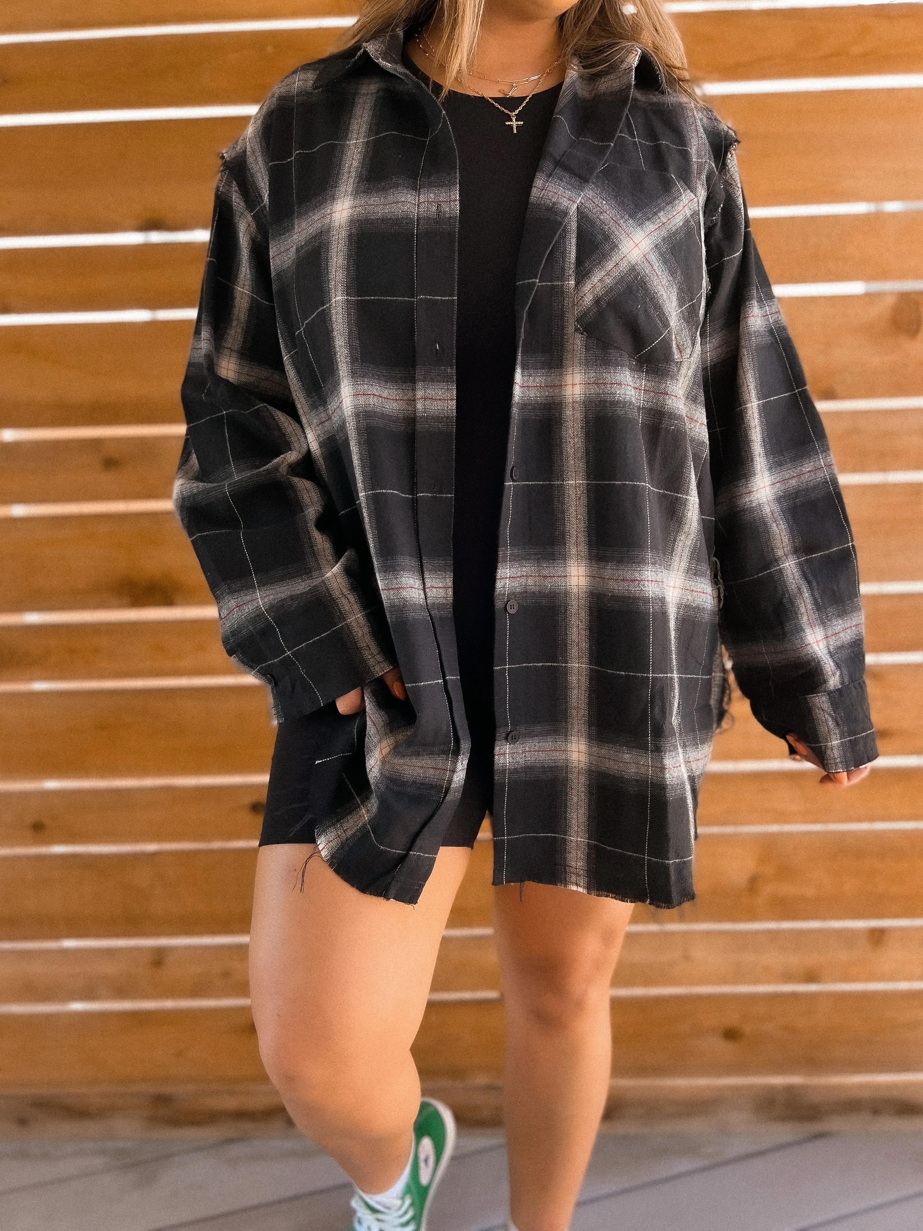 Cool & Edgy oversized boyfriend flannel *BLACK*