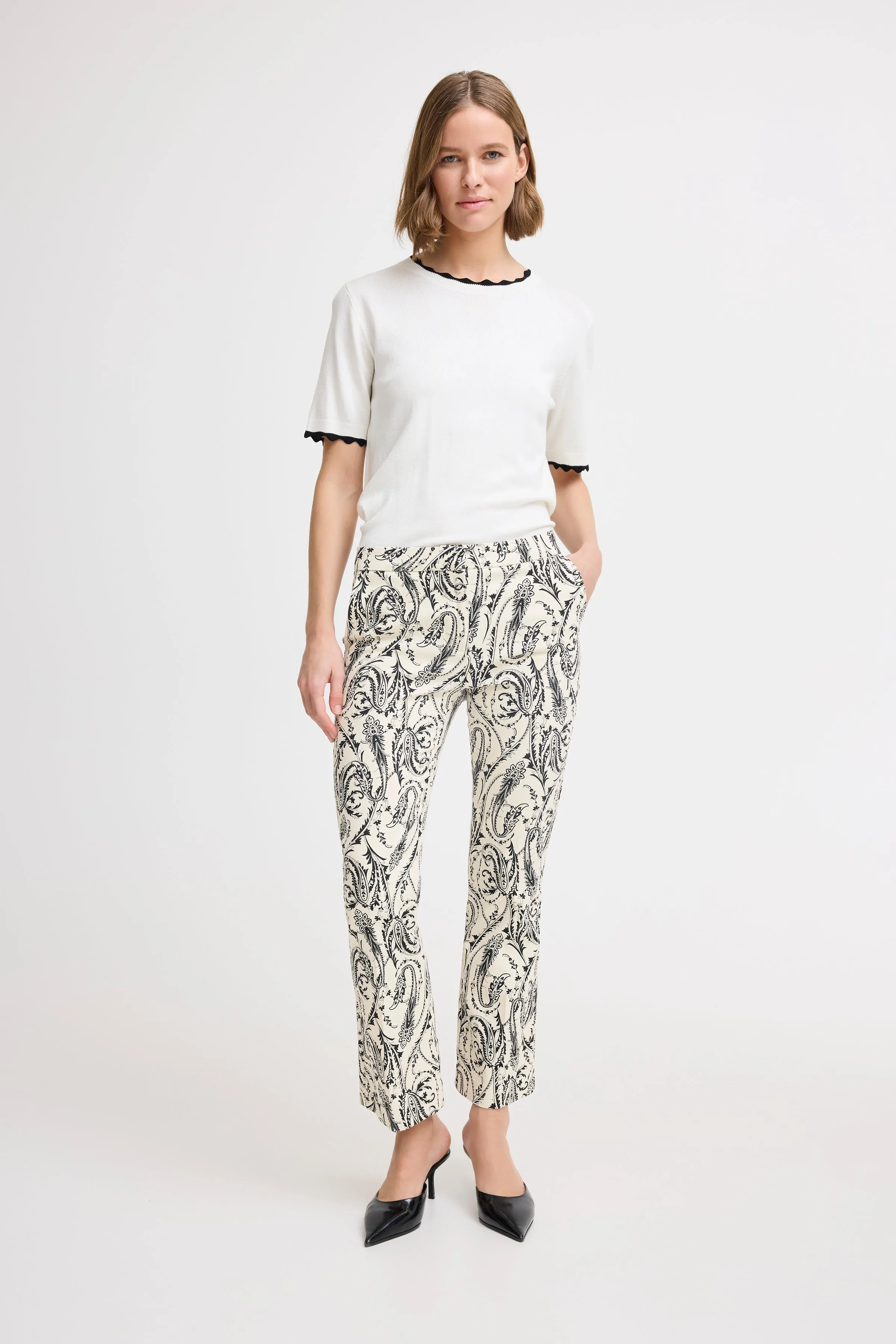 DECKA Cropped Cotton Paisley Trousers in Cream