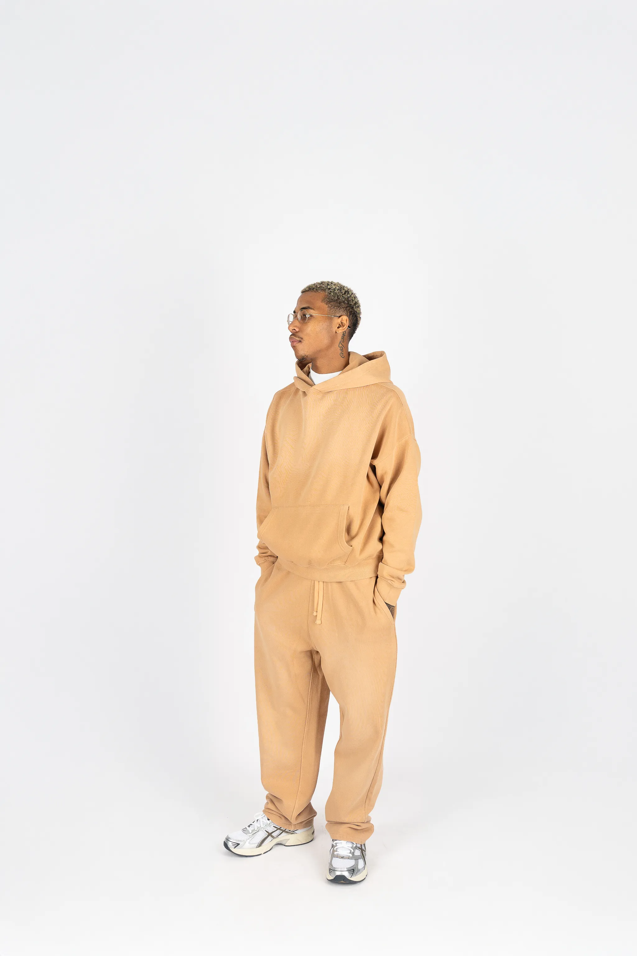 DEFECTIVE Rebel Minds Sun-Dried Hoodie