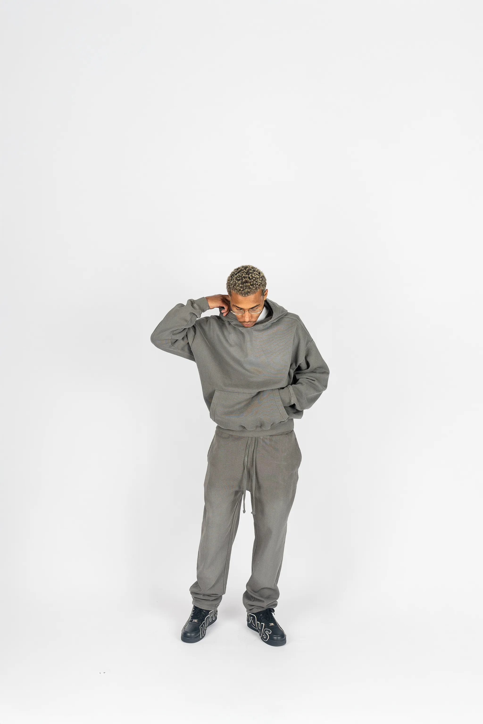 DEFECTIVE Rebel Minds Sun-Dried Hoodie