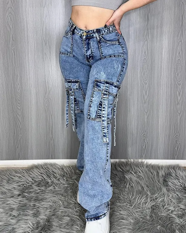 Hip-Lift Straight-Leg Cargo Jeans