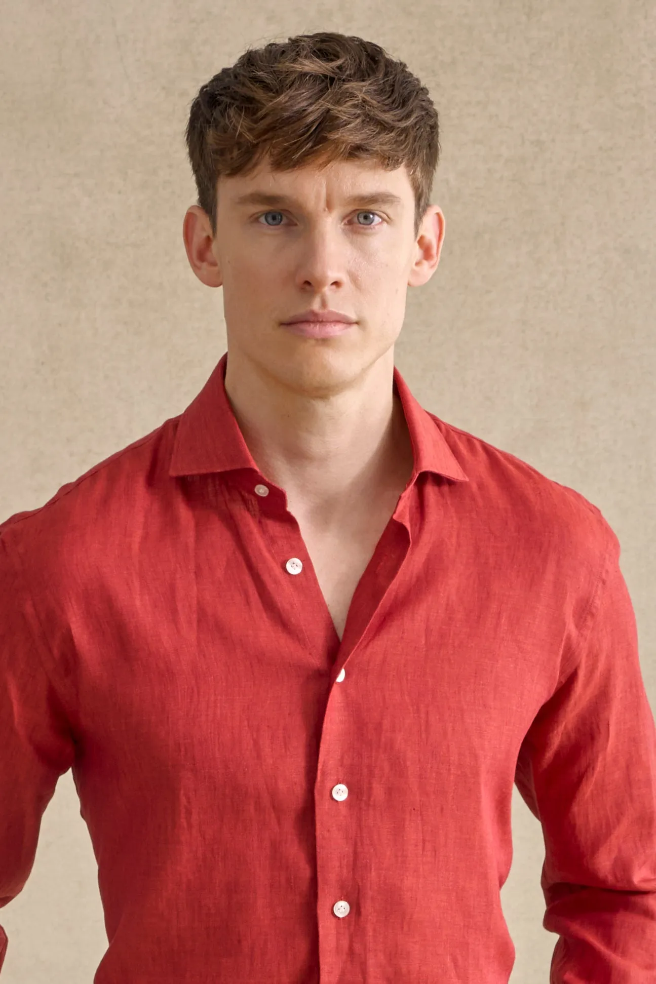 Red Cutaway Collar Standard Fit Linen Shirt