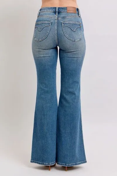 The Maylee- Judy Blue Mid Rise Tummy Control Vintage Wash Jeans