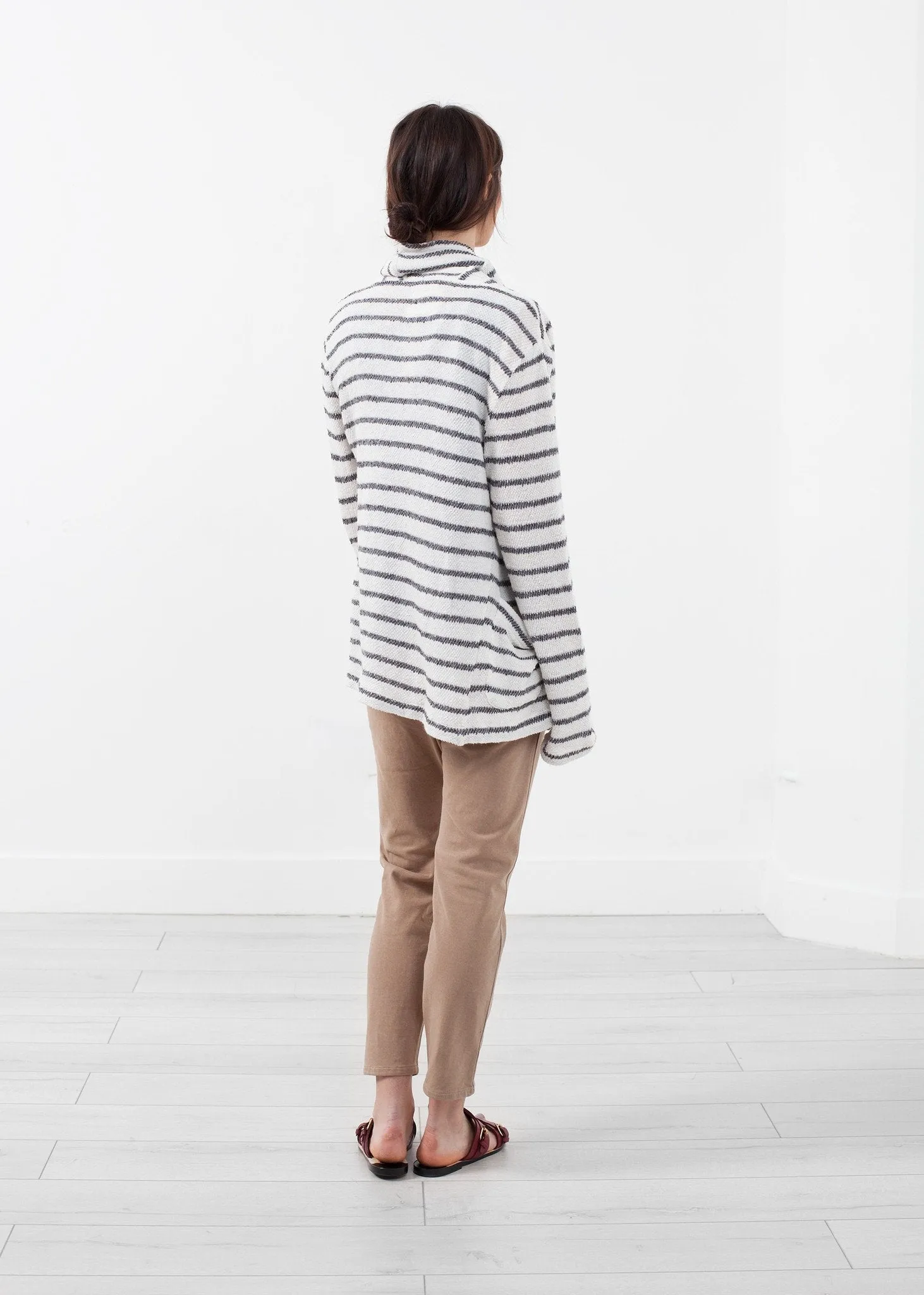 UnisEEx Shawl Cardigan