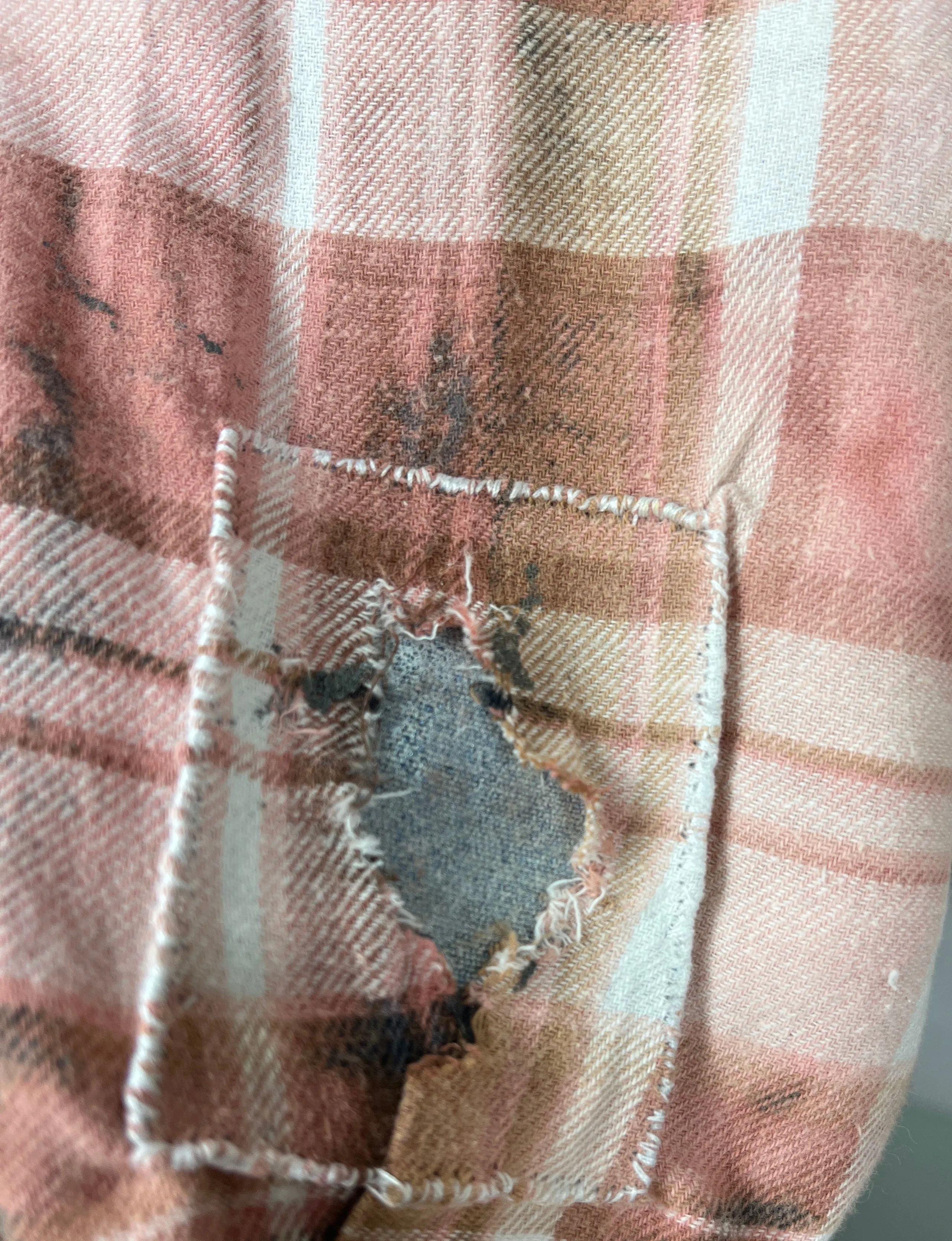 Vintage Peach, Grey and White Flannel Size Medium