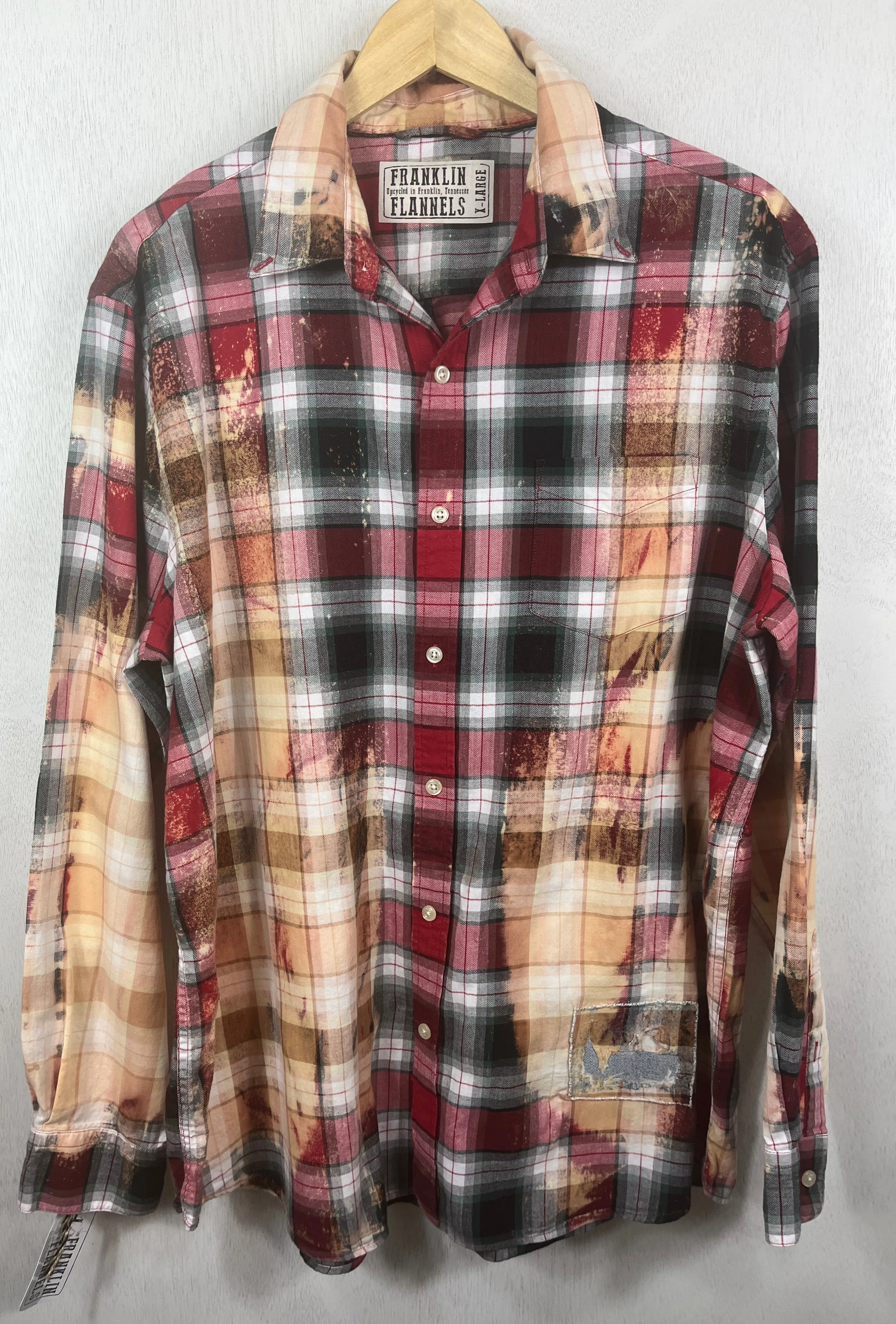 Vintage Red, Black, White and Rust Lightweight Cotton Size XL